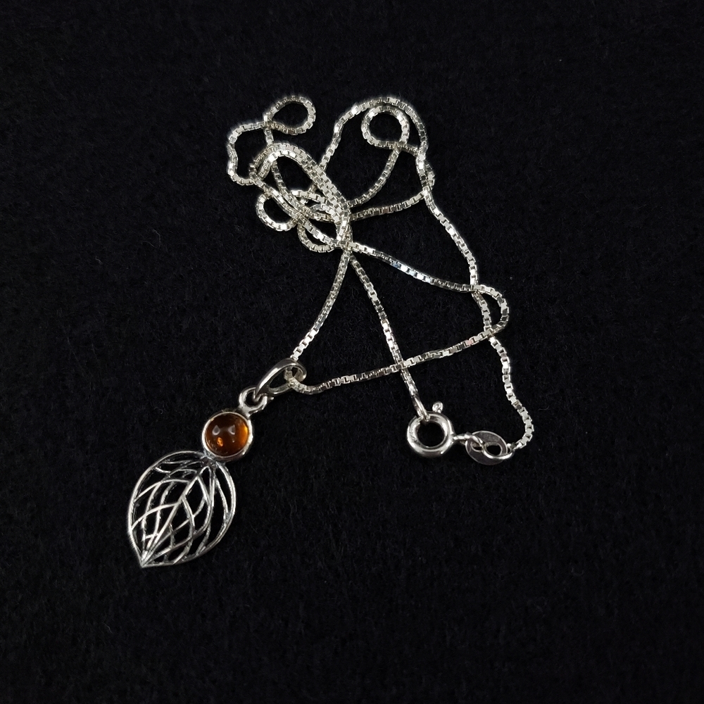 Sterling silver necklace and pendant amber stone rust orange brown